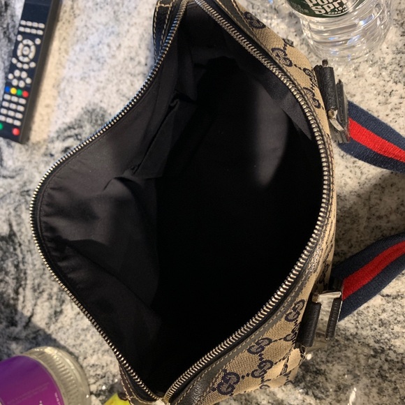 Brand new Gucci! - Picture 4 of 6